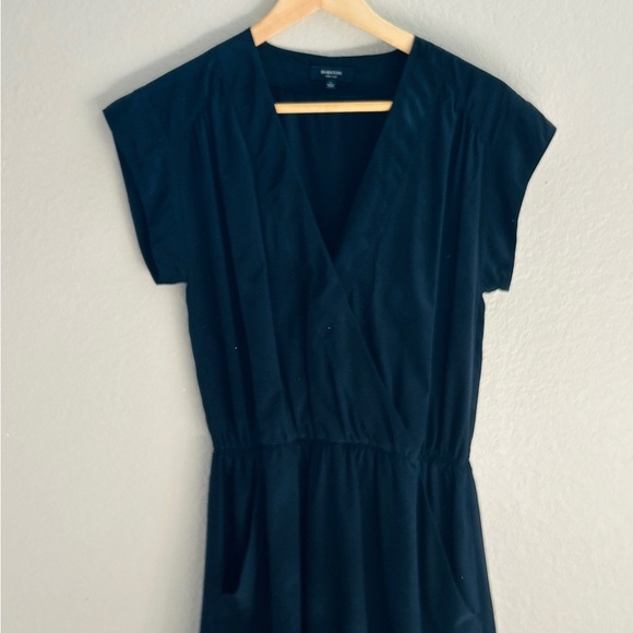 Aritzia | Babaton Silk Corbett Romper - Picture 3 of 3